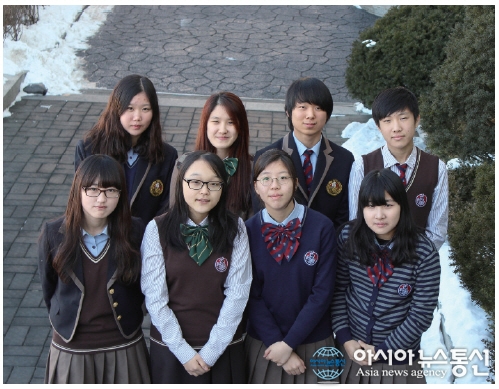 �ѱ� �����Ҽ��� ����� ������ å�� �Ⱓ�� ���ܱ�������б� �л��� ���