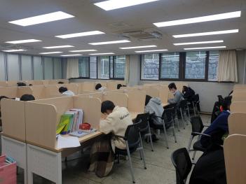 2�г� ���� ��� ��Ƹ���ȸ ÷���̹���