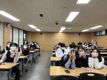 �߱��� �뷡 �θ��� ��ȸ ÷���̹���