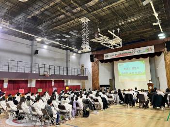 2023 �۷ι� ķ�� ÷���̹���